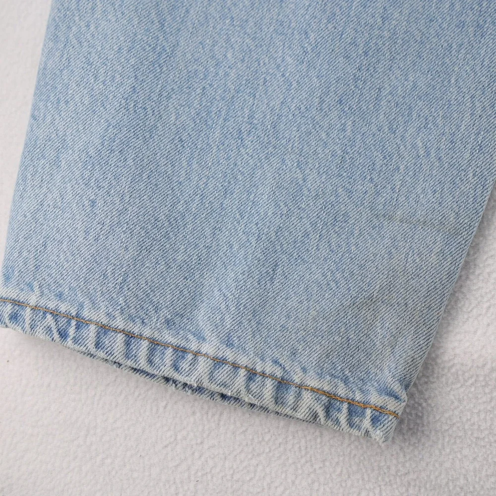 Levis 560 Comfort Fit Tapered Leg Jeans Mens 38x34 Light Wash Blue Vintage USA‎